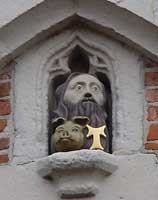 Wie is de maker van het Sint Antonius beeldje aan de Oosterkerk